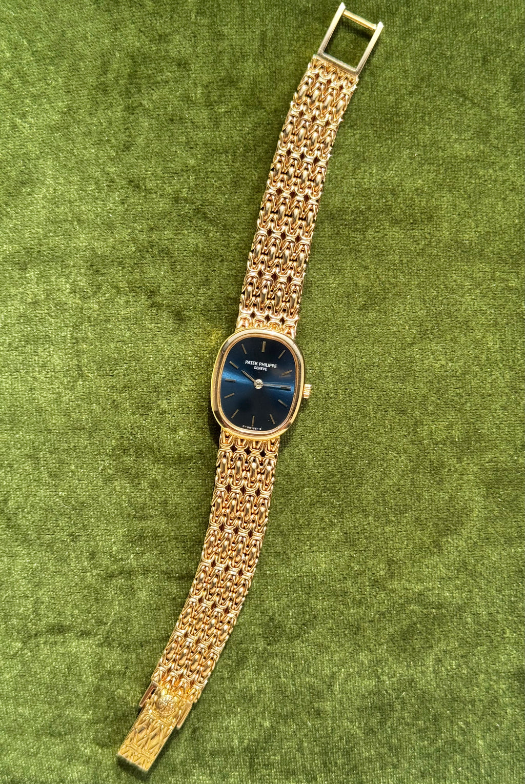 Patek Philippe Ladies Ellipse with Sunburst Dial